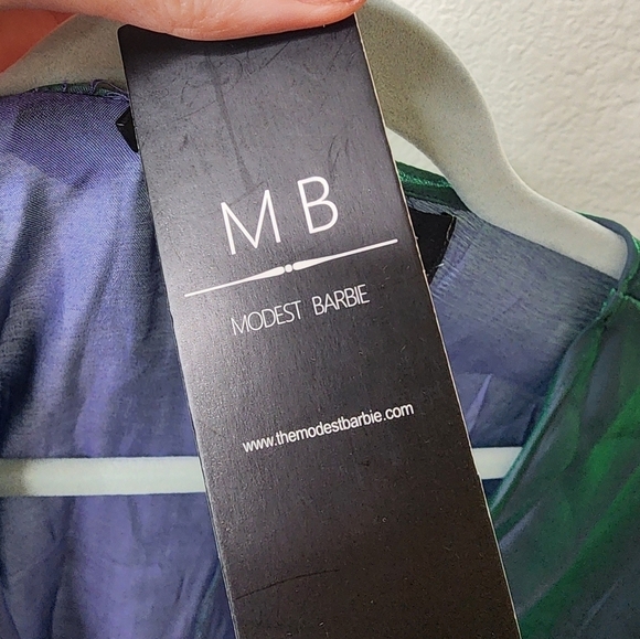 Modest Barbie Blue Green BELLÀ Cover S NWT - Picture 5 of 5